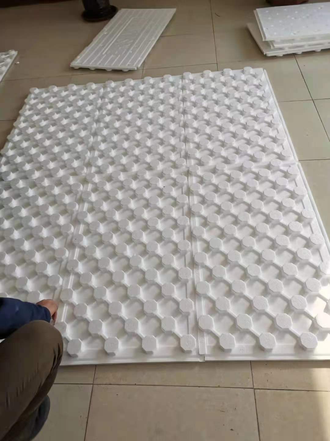 EPS heating floor mold for expanded polystyrene - EPSTEC China EPS machine